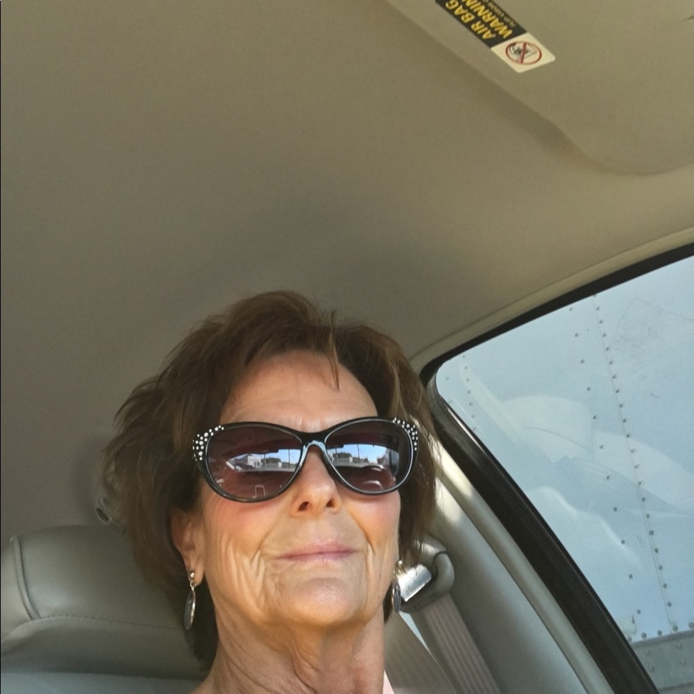Meet your Posher, Lillian